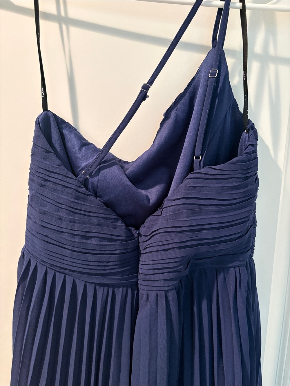 Lulus | Wondrous Muse Dark Blue Pleated One-Shoulder Midi Dress - Picture 9 of 10